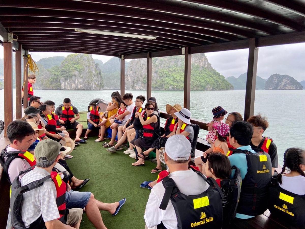 Discovery Travel Homestay Ha Long Buitenkant foto